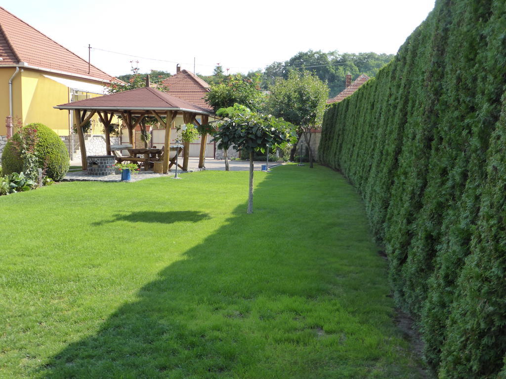 Napfény Apartman és Vendégház Egerszalók Exterior foto