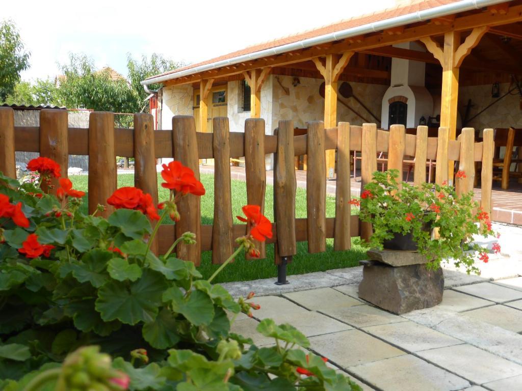 Napfény Apartman és Vendégház Egerszalók Exterior foto