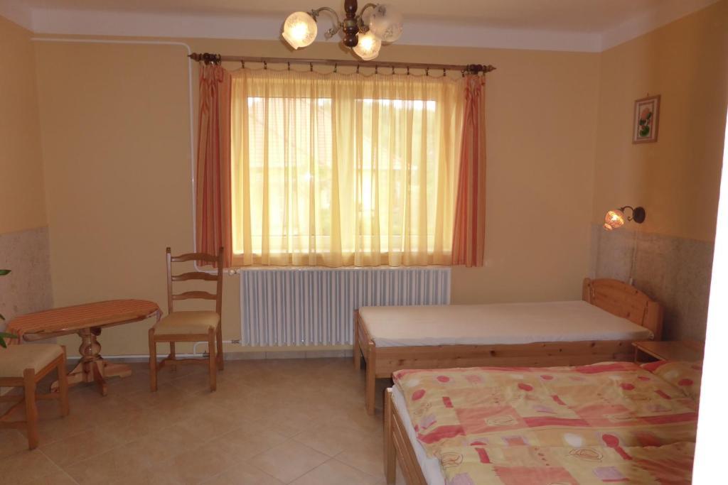 Napfény Apartman és Vendégház Egerszalók Quarto foto